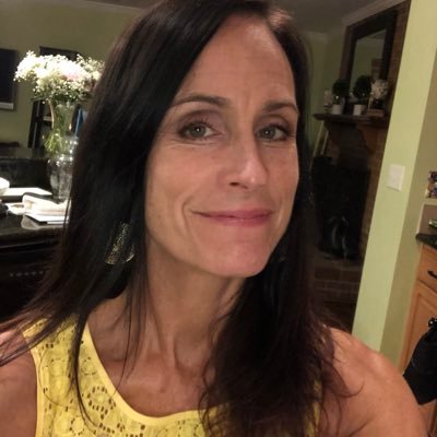 Profile Picture of Wendy Davis (@demartini_wendy) on Twitter