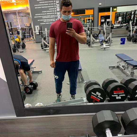 Profile Picture of Travis Regits (@travieboi21) on Poshmark