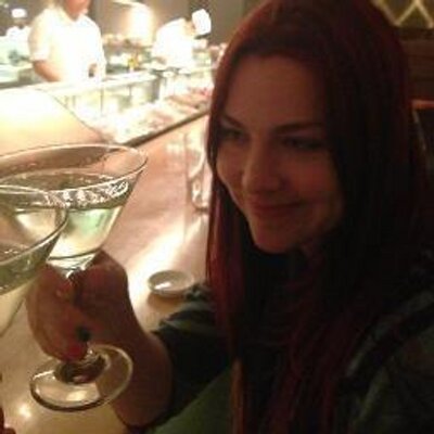 Profile Photo of Elizabeth Juarez (@GnR_Paramore) on Twitter