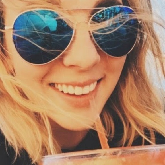 Profile Picture of Grey Grimm (@ggrimm27) on Poshmark