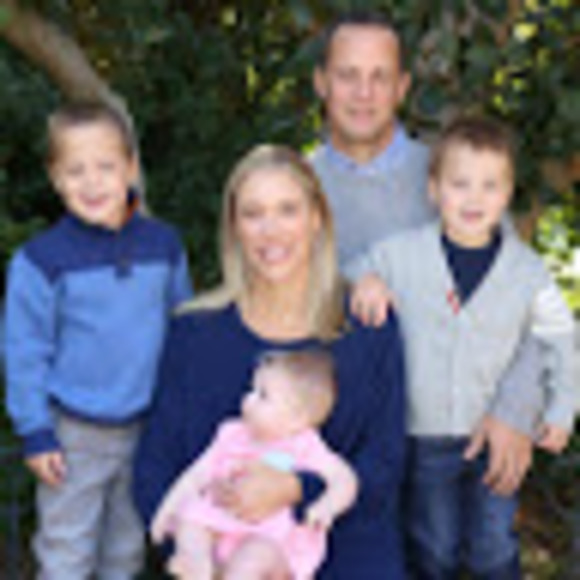 Courtney Barmack - Poshmark Profile Picture of Courtney Barmack (@clischke) on Poshmark