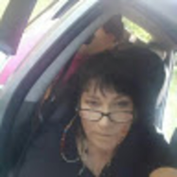 Profile Picture of Peggy Helm (@peggyh016) on Poshmark