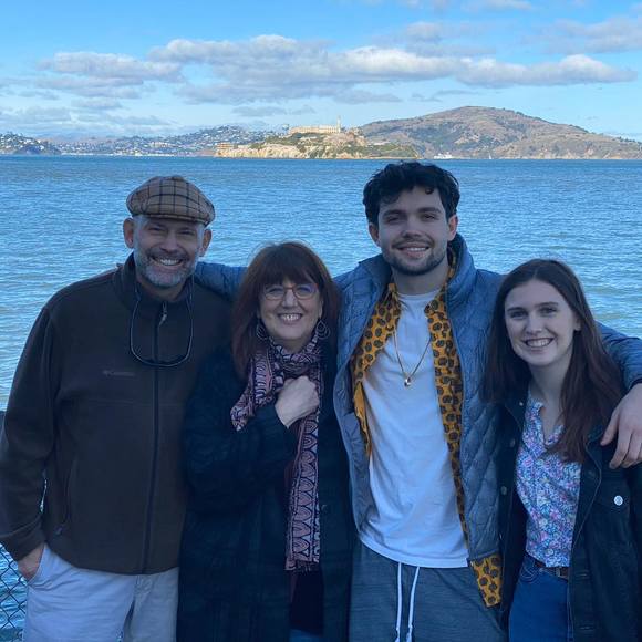 Profile Picture of Tommy Synovec (@synobon) on Poshmark