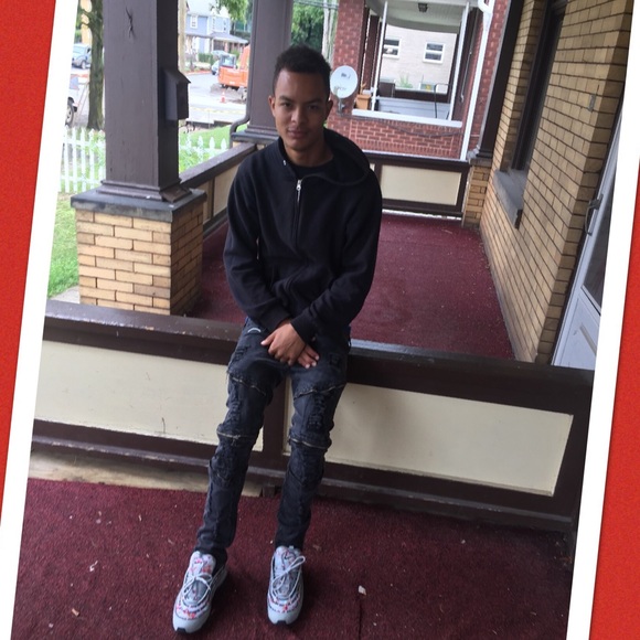 Profile Picture of Mike Reid (@bgdhezz) on Poshmark
