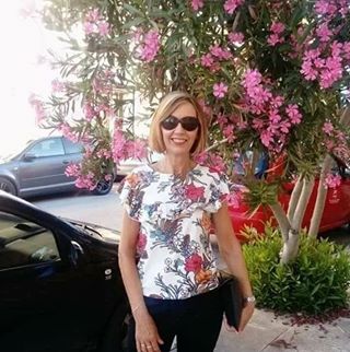 Profile Picture of Julie Williams (@Julie-Williams) on Facebook