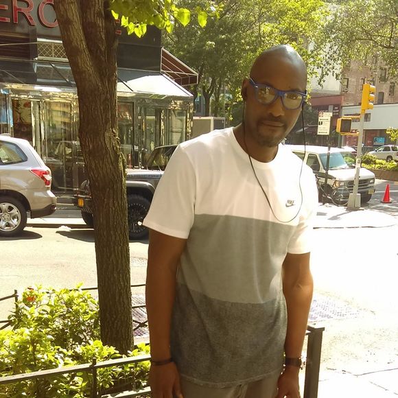 Profile Picture of Gregory Mays (@geemoney156) on Poshmark