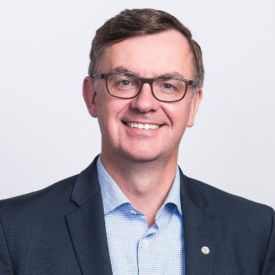 Profile Picture of Steve Bellamy (@stevereevesart) on Twitter