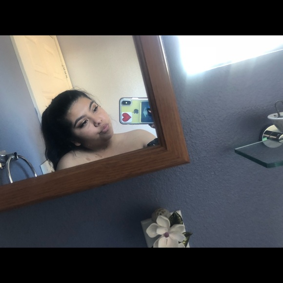 Profile Picture of Melissa Preciado (@mpreciado07) on Poshmark
