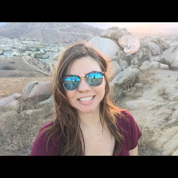 Profile Picture of Melissa Kiloh (@marshmella45) on Poshmark