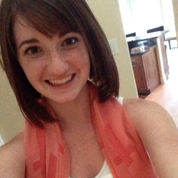 Profile Picture of Kirstin Barboza (@kbarboza) on Poshmark