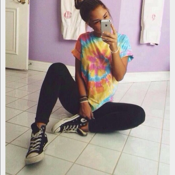 Profile Picture of Crystal Loya (@crystalloya345) on Poshmark