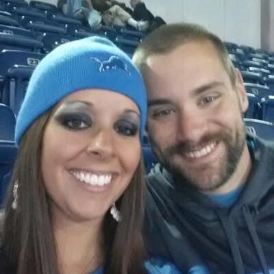 Profile Picture of Linzy Duncan (@linzy_jay) on Twitter