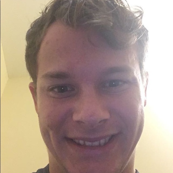 Profile Picture of Andrew Philpott (@aphilpott898) on Poshmark