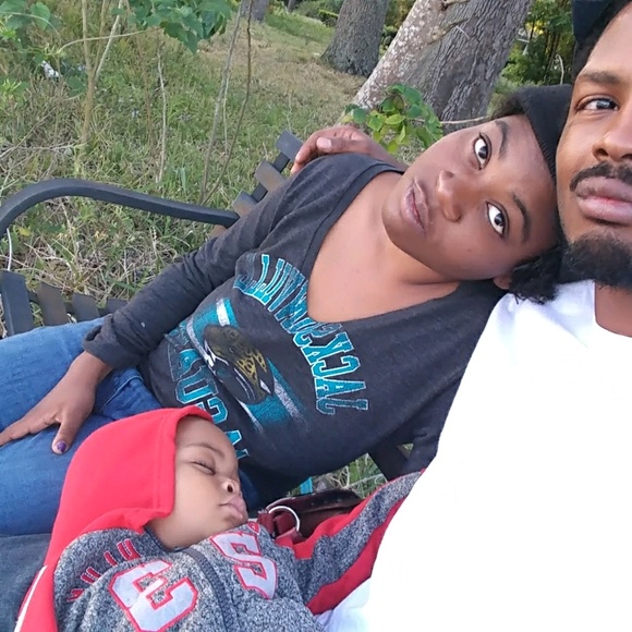 Profile Picture of Devvin Mccray (@devvin80) on Poshmark