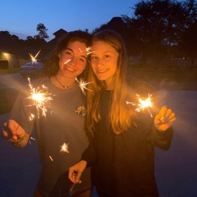 Profile Picture of Sarah Sperling (@sarahsperling8) on Twitter