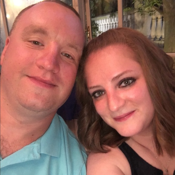 Profile Picture of Stefani Latella (@steflatella2018) on Poshmark