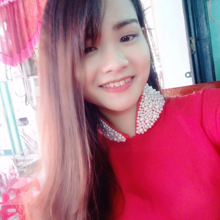 Profile Picture of Alina (@dutrinh96) on Tiktok