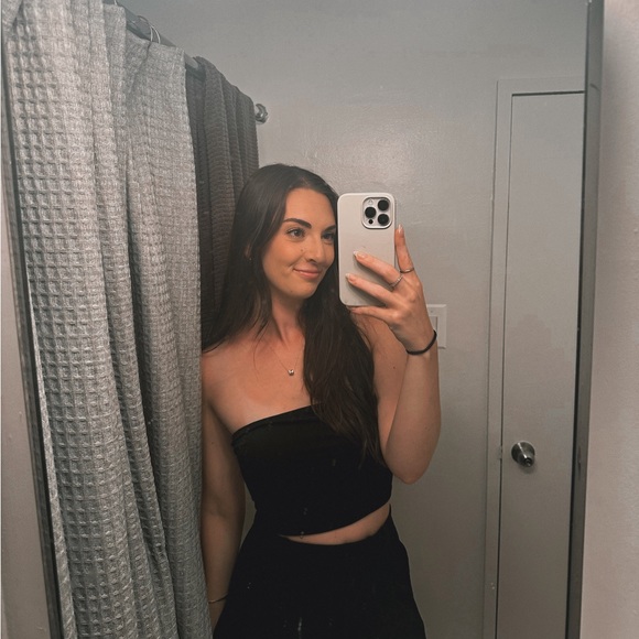 Profile Picture of Hannah Pawluk (@hpawluk19) on Poshmark