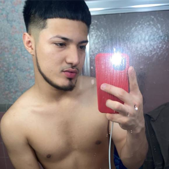 Profile Picture of Kevin Marin (@kevinmarin_97) on Poshmark