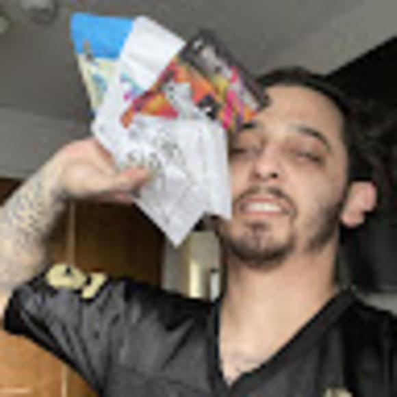 Profile Picture of Robb Mainey (@robnerdonmars) on Poshmark