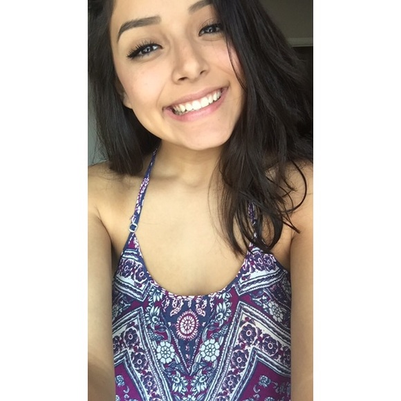 Profile Picture of Gabriella Chavez (@_deargabriella) on Poshmark