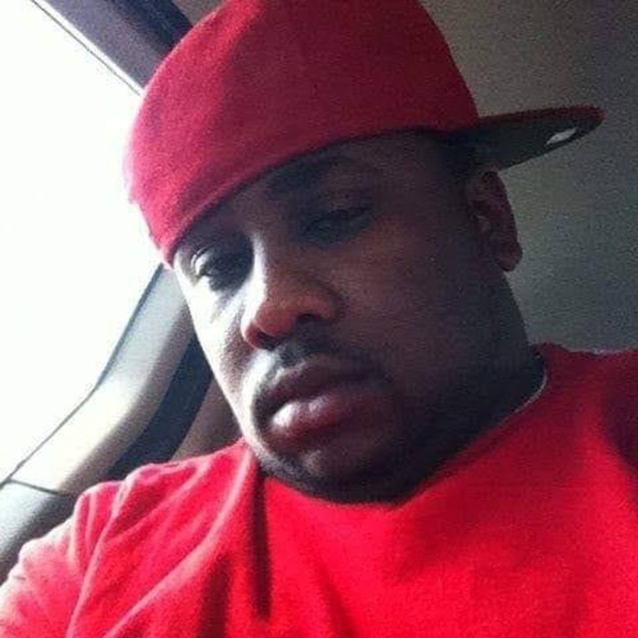 Profile Picture of Brian Brown (@brianbrownjr51) on Poshmark