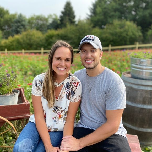 Profile Picture of Nicole Wozny (@nburns44) on Poshmark