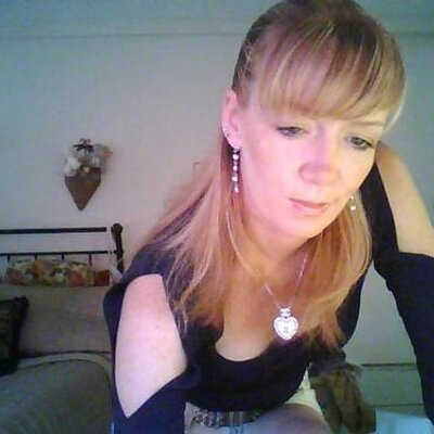 Profile Picture of Anne Scroggins (@venus_74) on Twitter