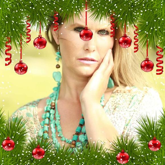 Profile Picture of Stephanie Upton (@stephilyn02) on Poshmark