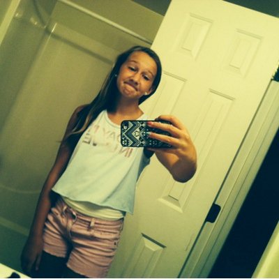 Profile Picture of Ella Parrott (@ella_parrott) on Twitter