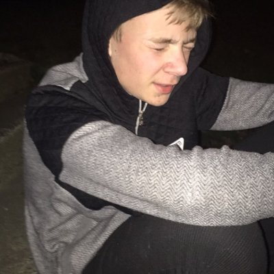 Profile Picture of Ryan Scarr (@chloestrong17) on Twitter