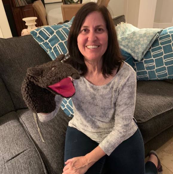 Profile Picture of Kathy Dunn (@kdunnmsw) on Poshmark
