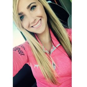 Profile Picture of Michaela Stubenrauch (@mckayyrockk) on Pinterest