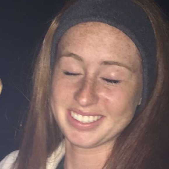 Profile Picture of Jay Gu (@jjguerra) on Poshmark