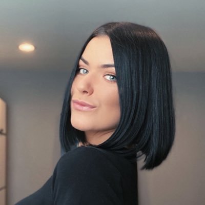 Profile Picture of Wiktoria Wielgus (@wikwielgus) on Twitter
