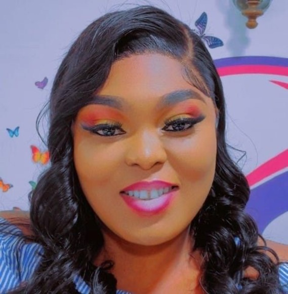 Bernou Bernounou - Poshmark Profile Picture of Bernou Bernounou (@bernoustelle) on Poshmark