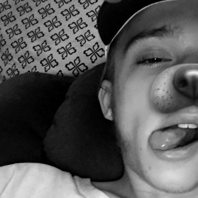 Profile Picture of Troy Vander (@troyvander2) on Twitter