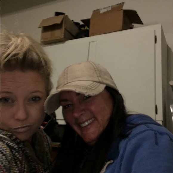 Profile Picture of Dawn Dubbert (@dawndubbert) on Poshmark