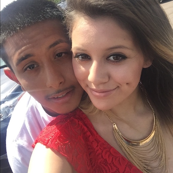 Profile Picture of Raylene Botello (@raybotello) on Poshmark