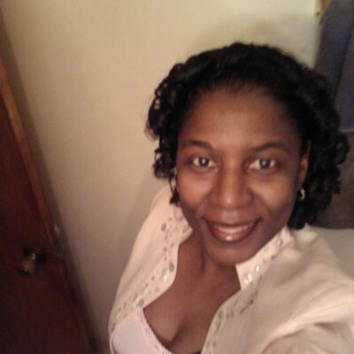 Profile Picture of Gwendolyn Smith (@ladyvamp011) on Twitter