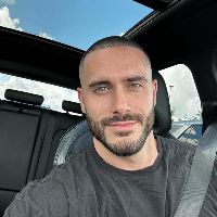 Profile Picture of humphrey (@alexanderhumphrey0) on Tiktok