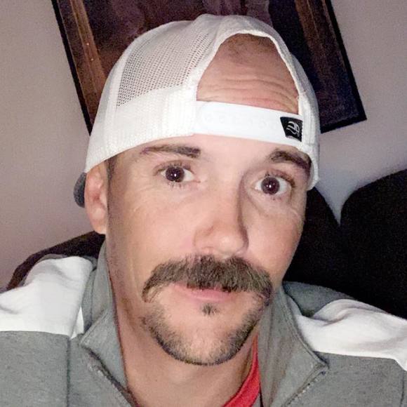 Profile Picture of Tony Chambers (@chambers_golf) on Poshmark