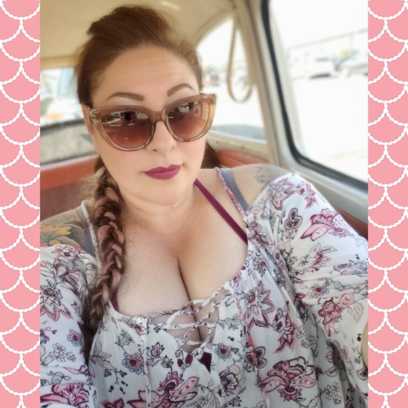 Profile Picture of Jennifer Alessi (@jennz1965) on Poshmark