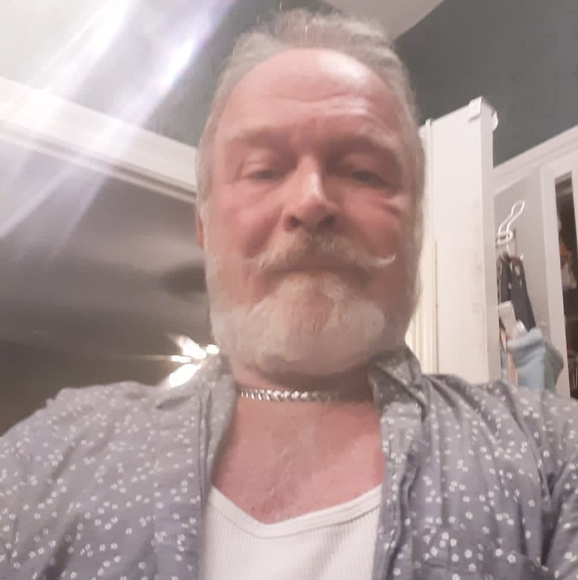 Profile Picture of Mike Stark (@mlstark47) on Poshmark