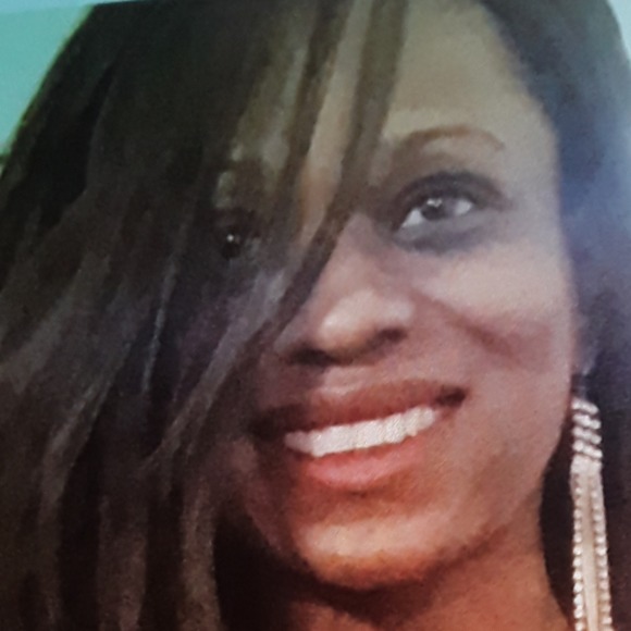 Profile Picture of Chris Kinebrew (@sukei) on Poshmark