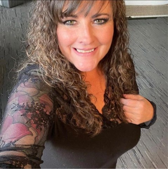 Profile Picture of Ruby Elkins (@wrightr821) on Poshmark