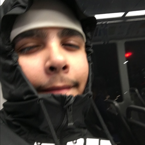 Profile Picture of Stephen Jackson (@stephenj698) on Poshmark