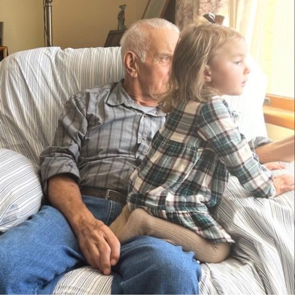 Profile Picture of Joyce Moore (@ramjkm) on Poshmark