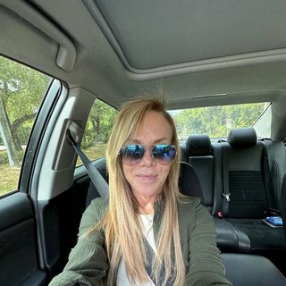 Profile Picture of Leslye Gale Johnson (@leslye_gale) on Instagram