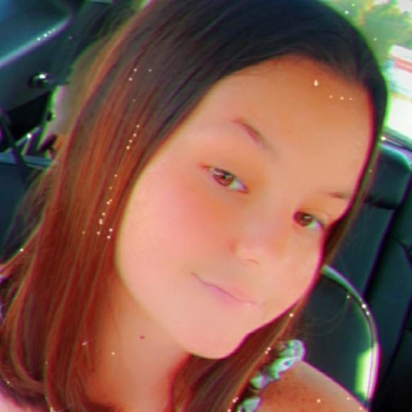 Profile Picture of Shyann Kamrath (@shyannk24) on Poshmark